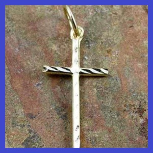 9ct Gold Diamond Cut Cross Pendant 11.5×21.5mm
