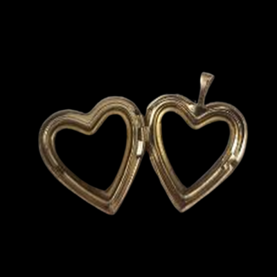 9Kt Gold 20mm Length Heart Shaped Locket With Rose Engraving (Neck Chain Not Included) - Image 3